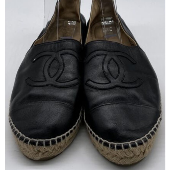 CHANEL Black Leather CC Logo Espadrille Loafer Flat sz 42 - Picture 1 of 6